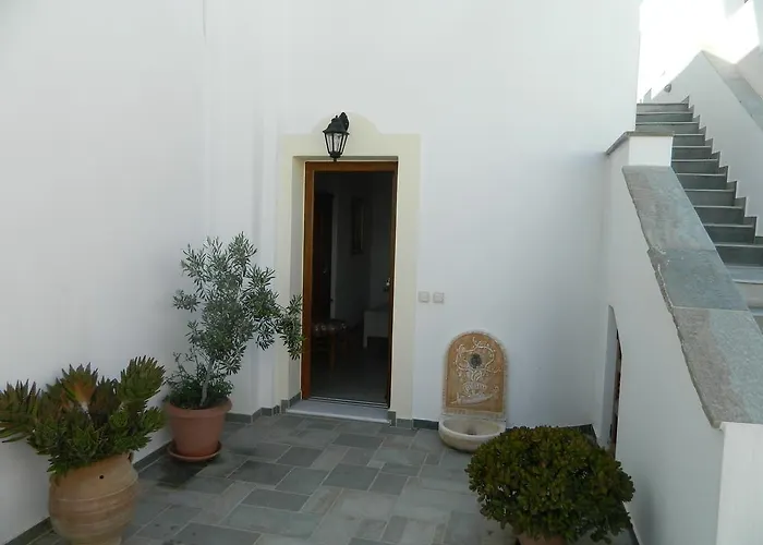 Like Naxos * Naxos City